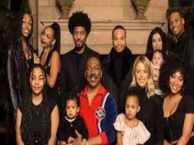 Eddie Murphy has 10 kids.